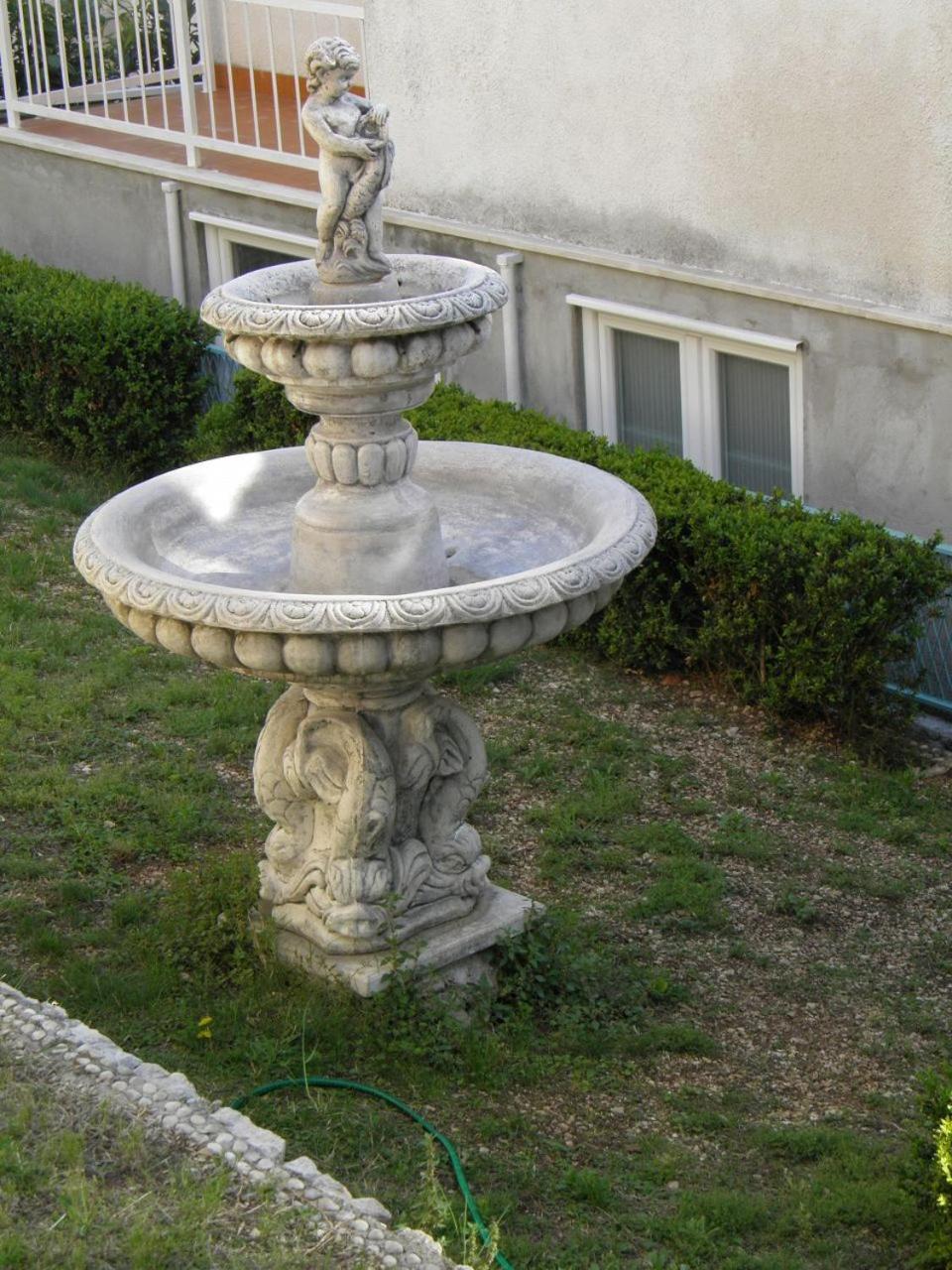 Apartments Angela - With Beautiful Courtyard Brela Exterior foto